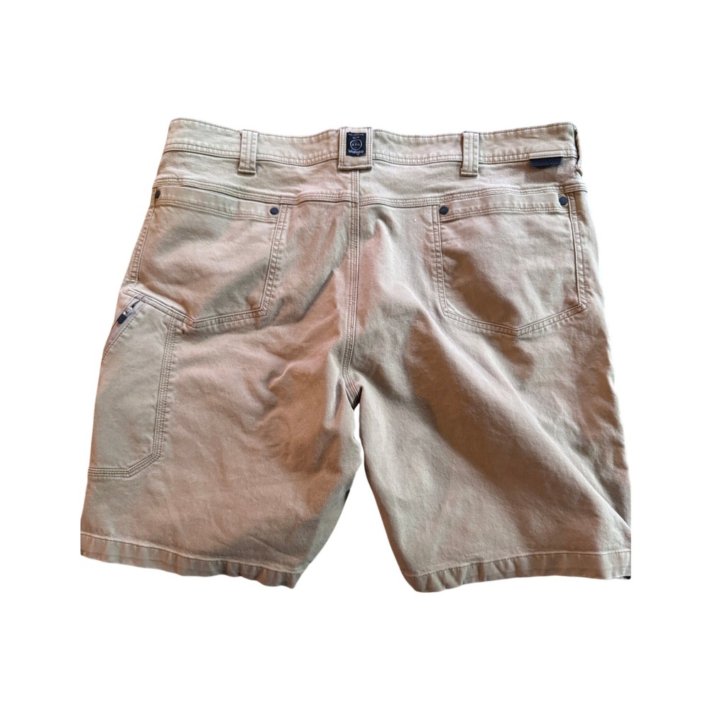 Wrangler ATG Shorts 37 Tan Canvas Utility Outdoor Gorpcore - Picture 7 of 7